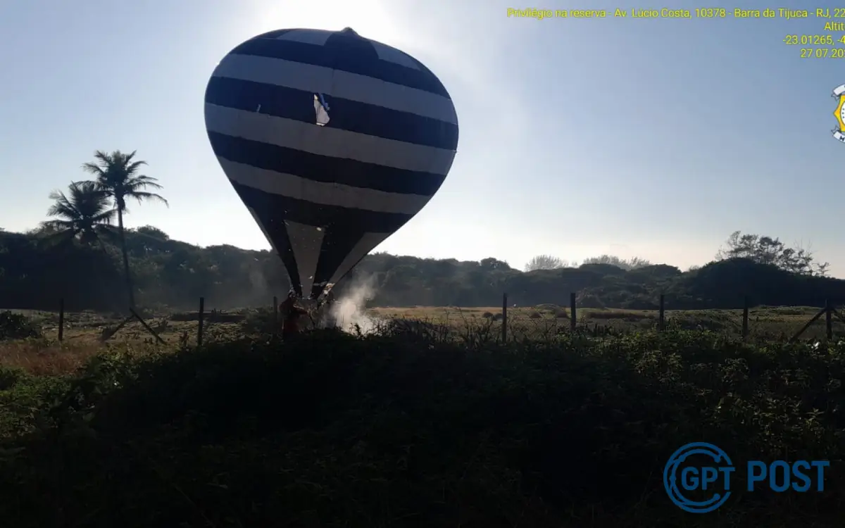 Imagem de Balão em Chamas Cai no Recreio dos Bandeirantes e引起Pânico