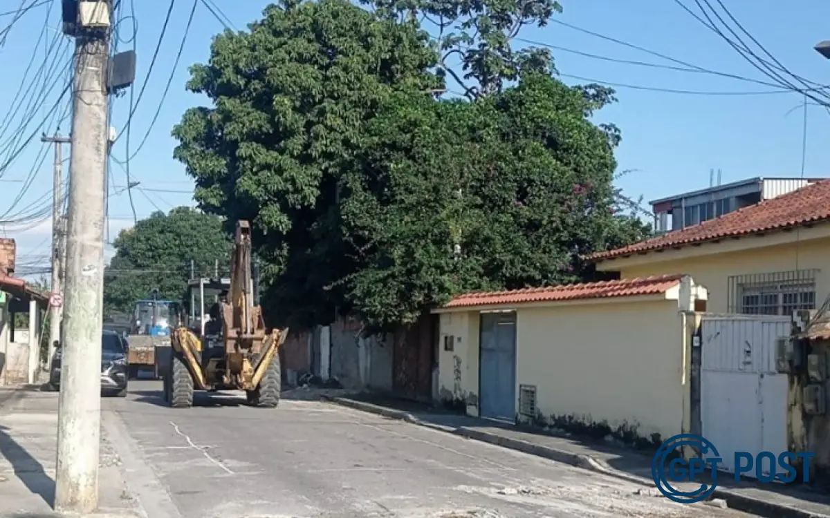 Imagem principal da notícia: Operação policial em comunidade: conflitos e barricadas