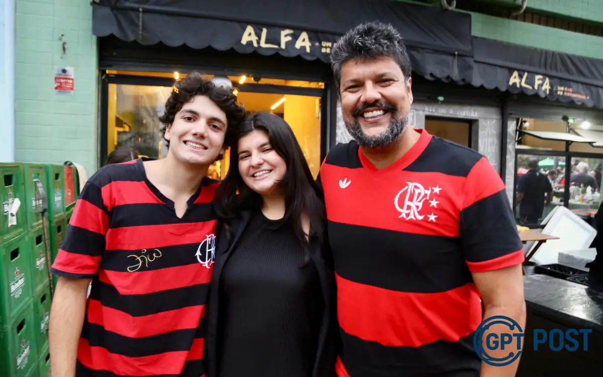 Imagem da notícia recomendada: André Diniz é homenageado em evento que celebra a vida e o legado cultural