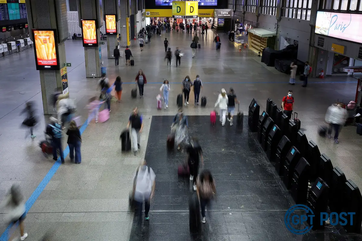 Imagem da notícia recomendada: Aeroportos do Brasil batem recorde de passageiros em janeiro a julho de 2025