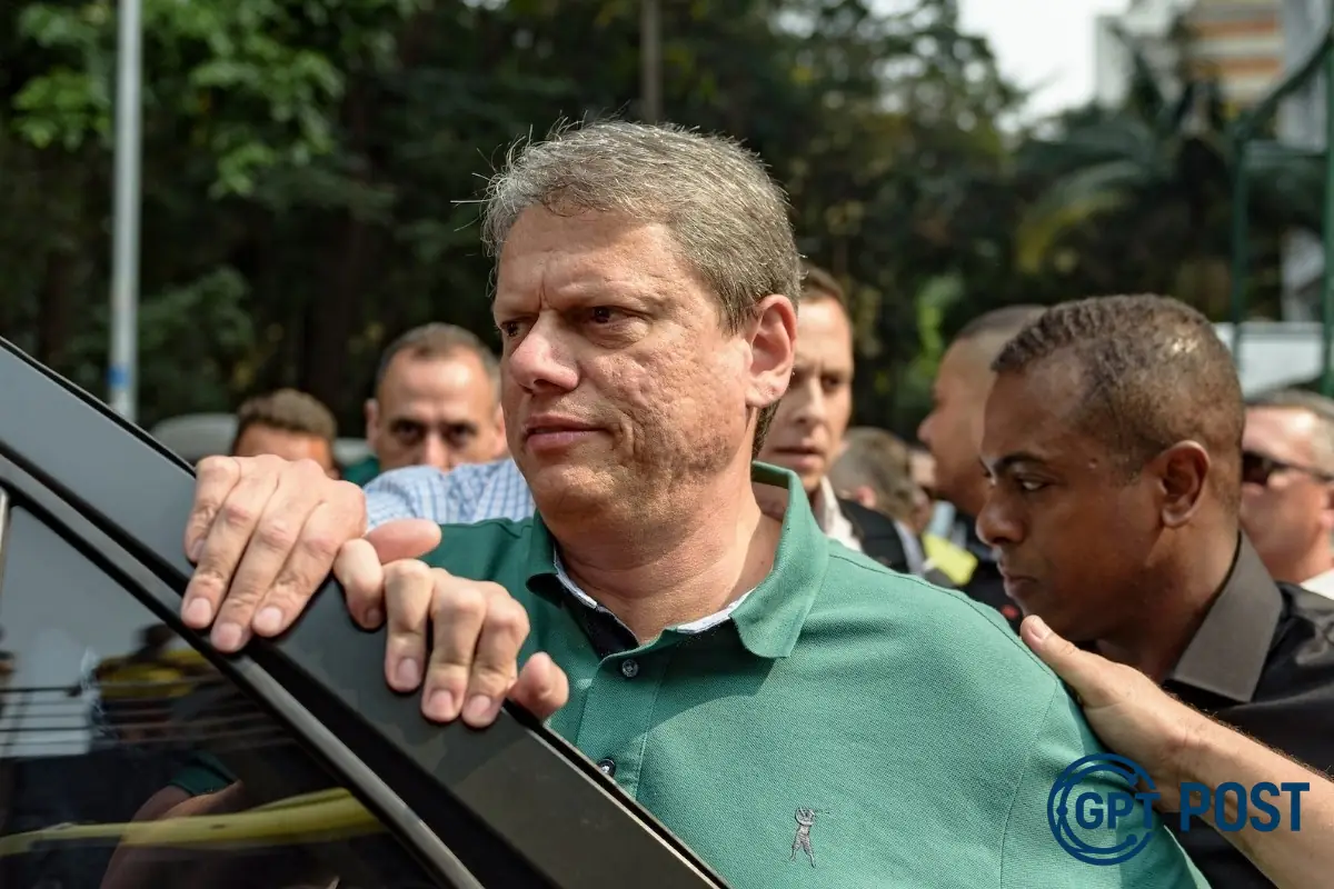 Imagem da notícia Tarcísio e os motivos que o afastaram da Paulista: saúde, tarifaço e crise no STF