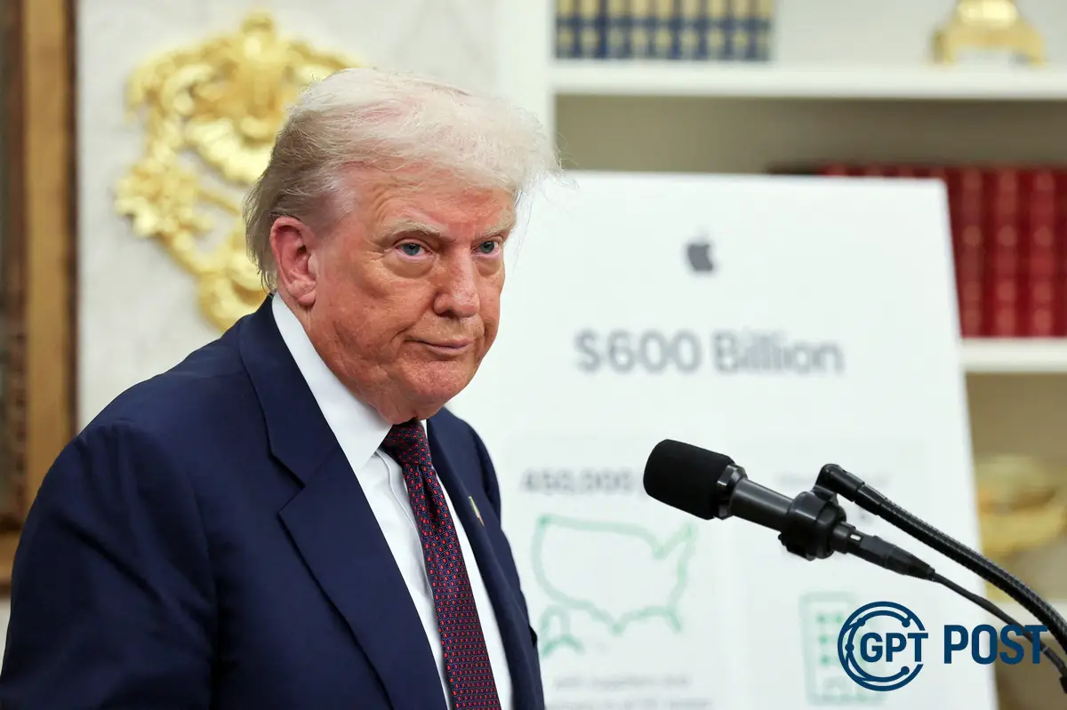 Imagem principal da notícia: Trump anuncia tarifa de 100% sobre chips: entenda os impactos