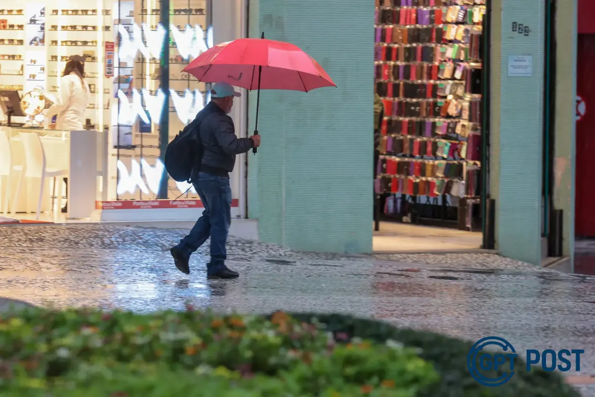 Imagem principal da notícia: Os dias de sol estão contados no Paraná: chuvas voltam após longo período