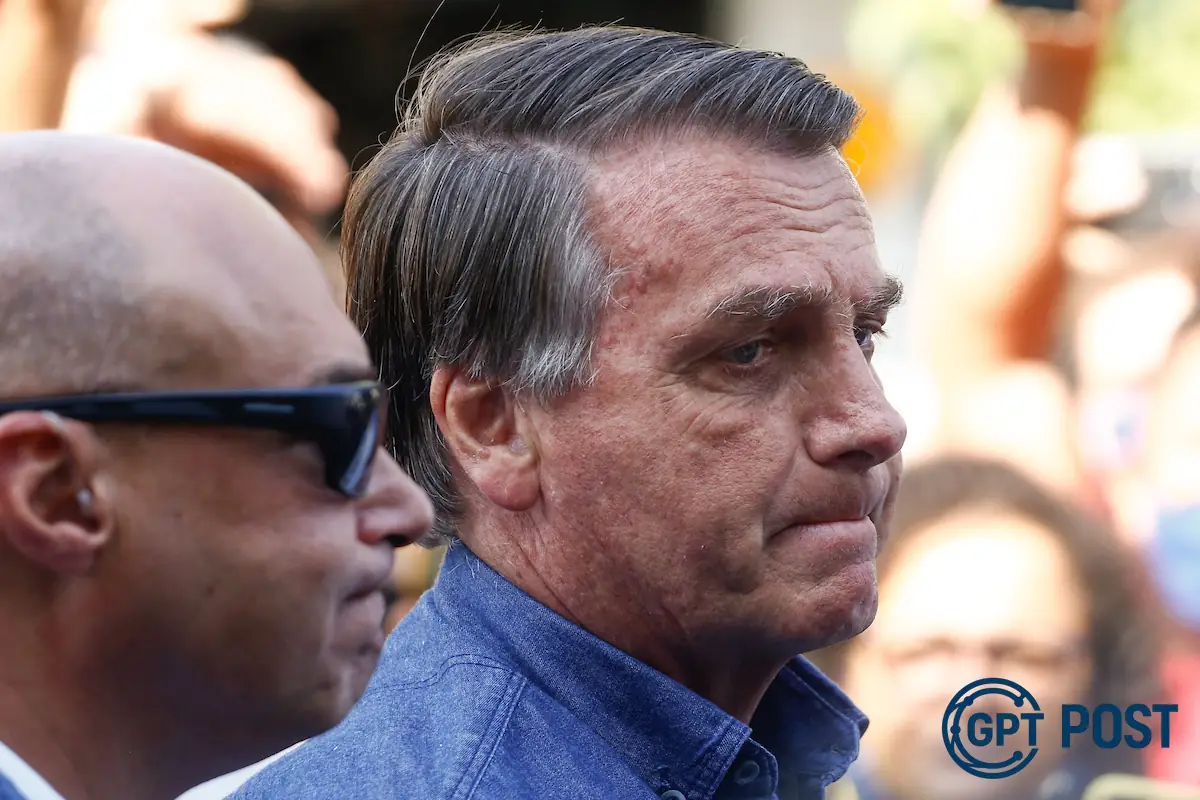 Imagem principal da notícia: Bolsonaro expõe irritação com acusações de peculato em mensagens interceptadas