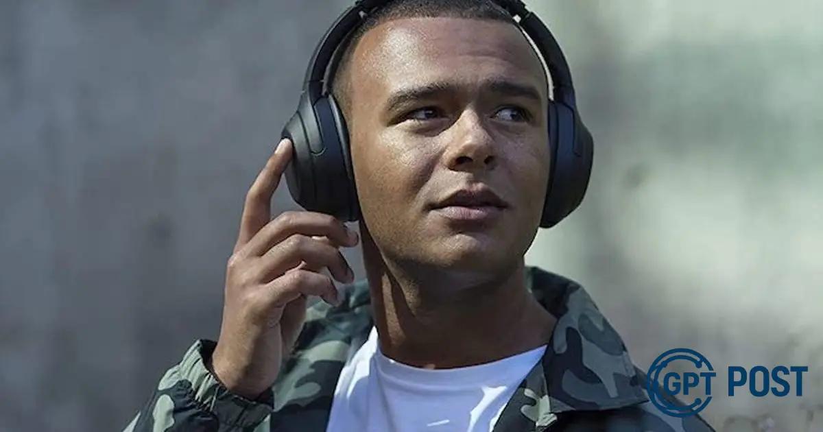 Imagem da notícia recomendada: Sony WH-1000XM4: Ouvintes de playlists, salvo! As fones de ouvido com desconto que você não pode perder