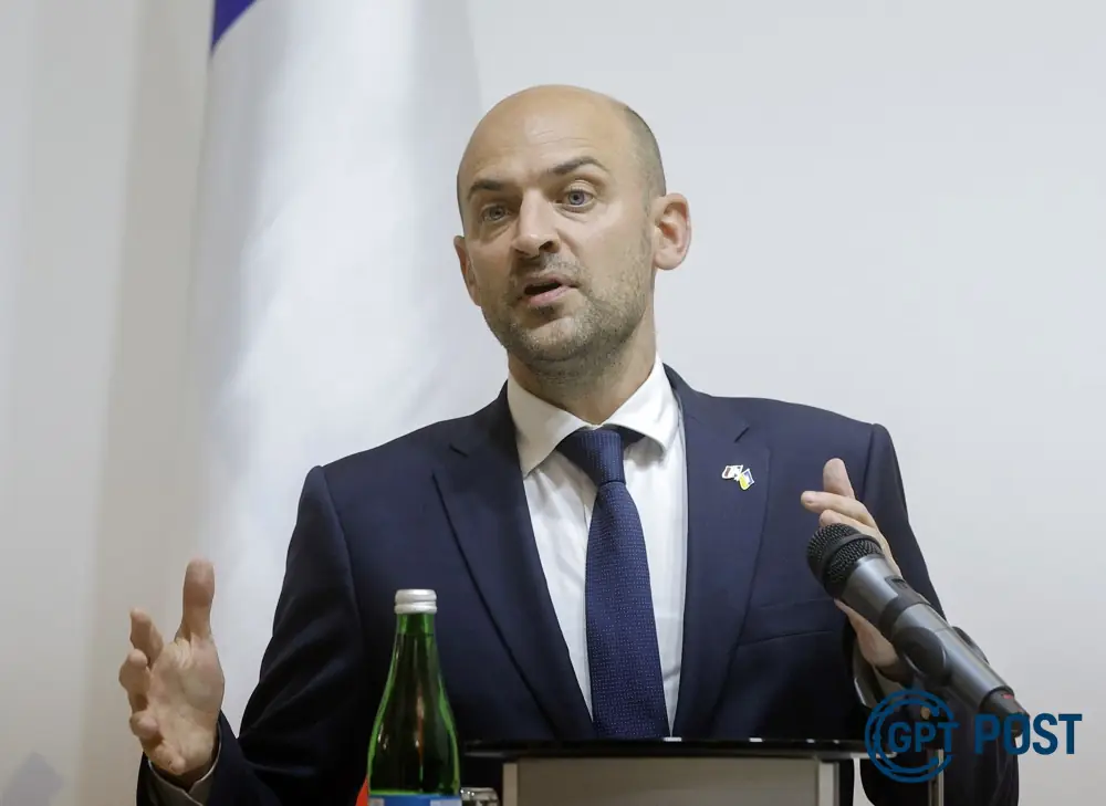 Imagem principal da notícia: França reitera solução de dois estados como única alternativa para conflito
