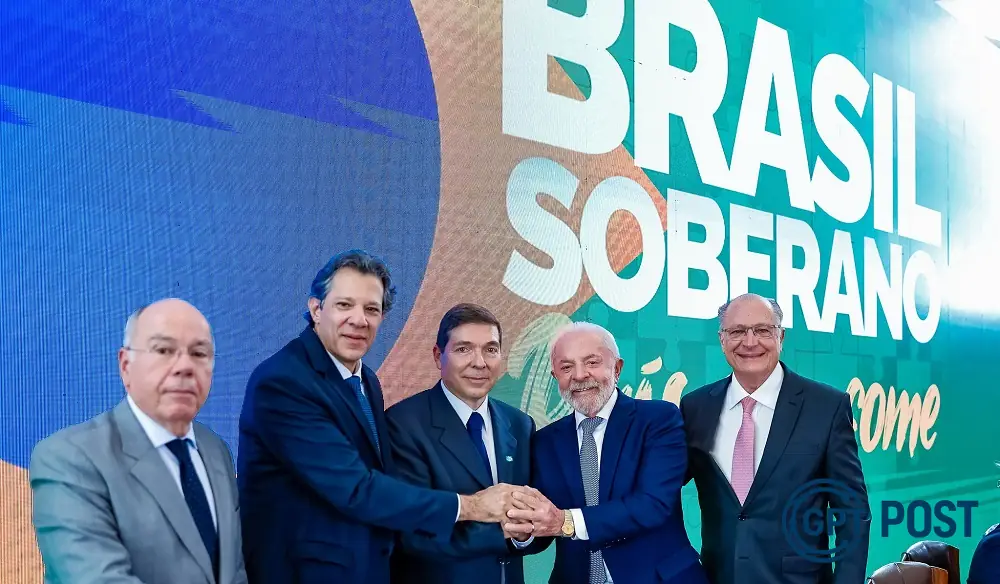 Imagem da notícia recomendada: Brasil entra na OMC contra tarifas dos EUA: uma batalha por orgulho e diplomacia