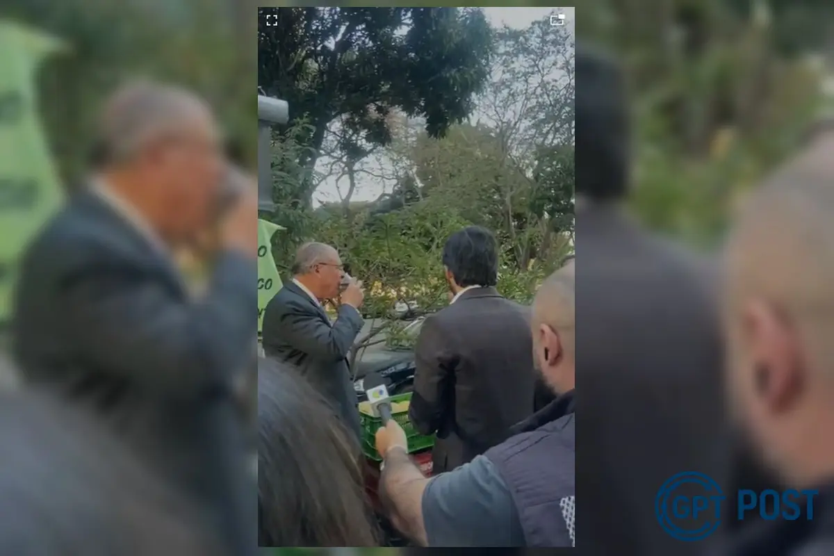 Imagem da notícia recomendada: Alckmin bebe cafezinho e enfrenta desafios da diplomacia
