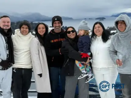 Imagem principal da notícia: Zeca Pagodinho e os netos descobrem a neve em Bariloche