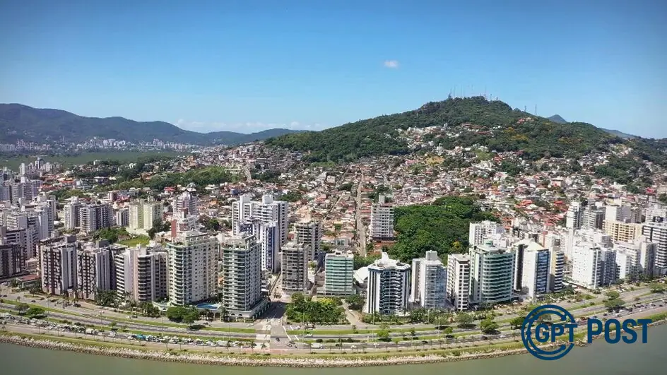 Imagem principal da notícia: Florianópolis: A Cidade que Abraça o Mundo e os Desafios da Imigração