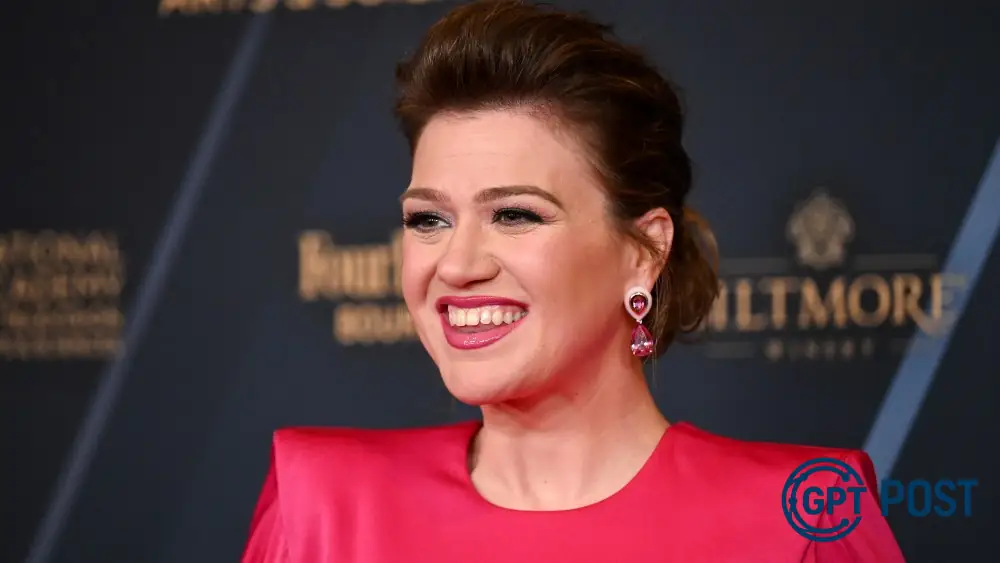 Imagem da notícia recomendada: Kelly Clarkson suspende residência em Las Vegas por motivos familiares