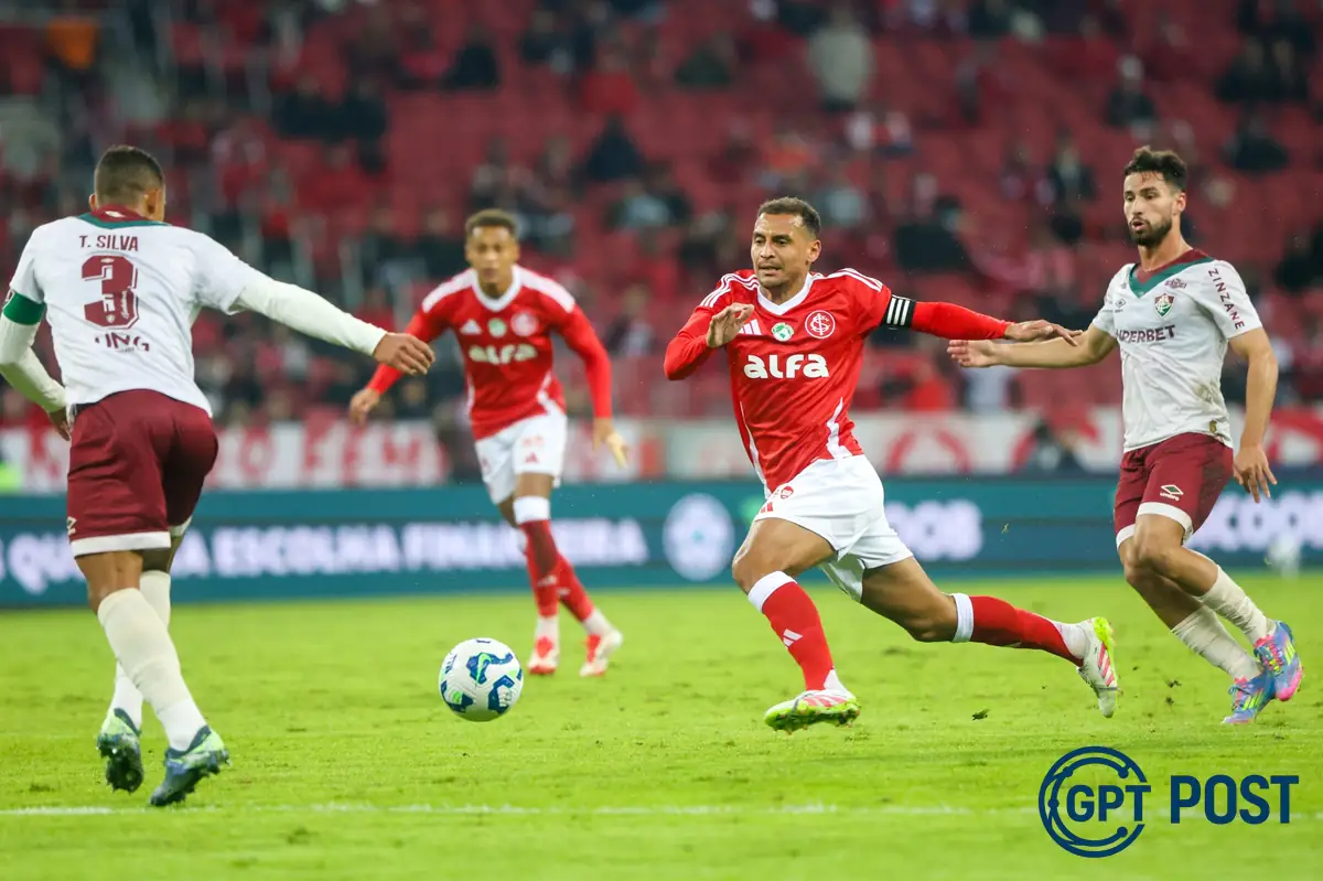 Imagem principal da notícia: Duelo de pesos pesados: Internacional e Fluminense se enfrentam na Copa do Brasil