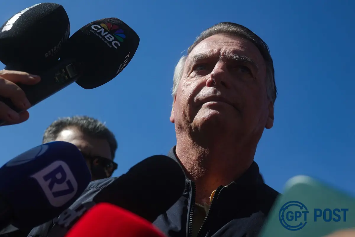 Imagem de Bolsonaro mantém silêncio em rede social enquanto STF esclarece limites das medidas cautelares