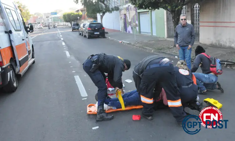 Imagem principal da notícia: Tragédia no trânsito: mulher perde pé em colisão com carro