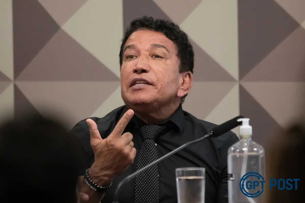 Imagem principal da notícia: Magno Malta declara lealdade incondicional a Bolsonaro e critica Alexandre de Moraes