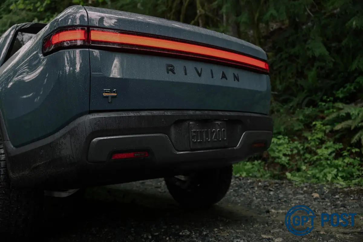 Imagem da notícia recomendada: Rivian entra com processo para vender veículos elétricos diretamente em Ohio
