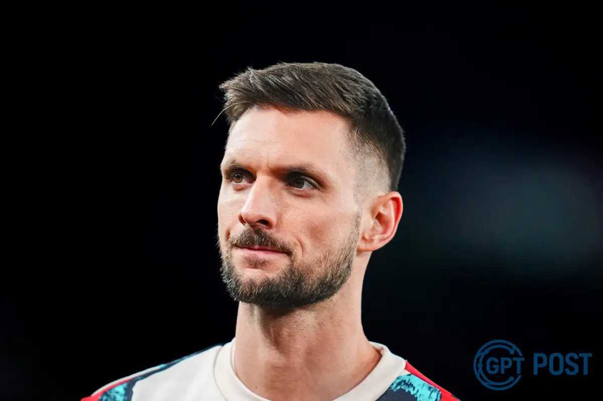 Imagem principal da notícia: Goleiro do Bayern de Munique perde filho de seis anos após longa batalha contra doença