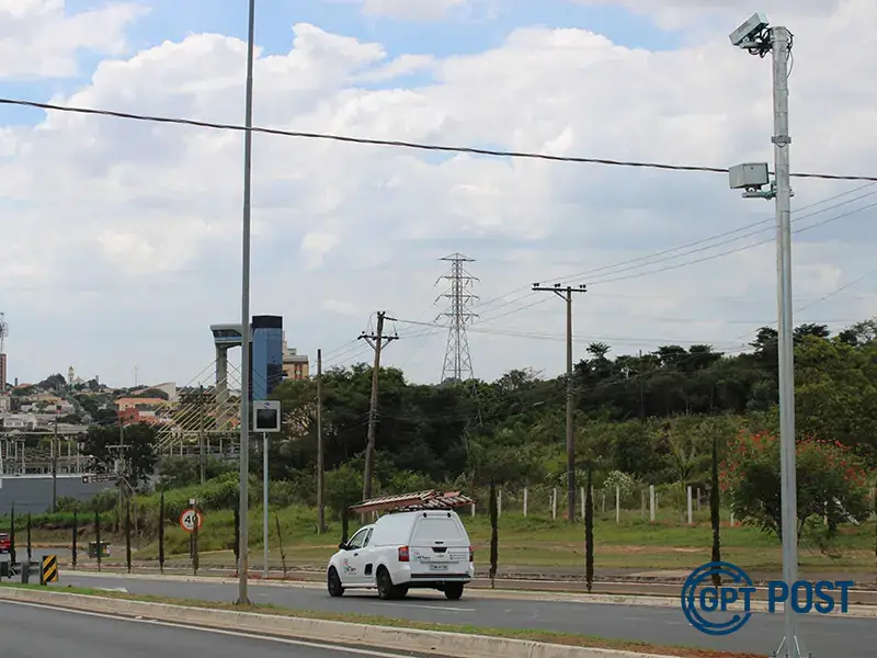 Imagem principal da notícia: DER-SP Instala Novos Radares Para Reduzir Acidentes em Rodovias