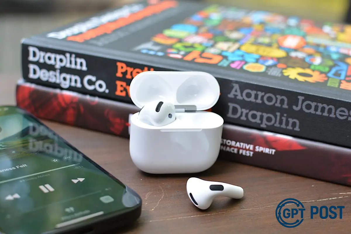 Imagem principal da notícia: Apple Revela Novas Atualizações dos AirPods: A Música é Só o Começo