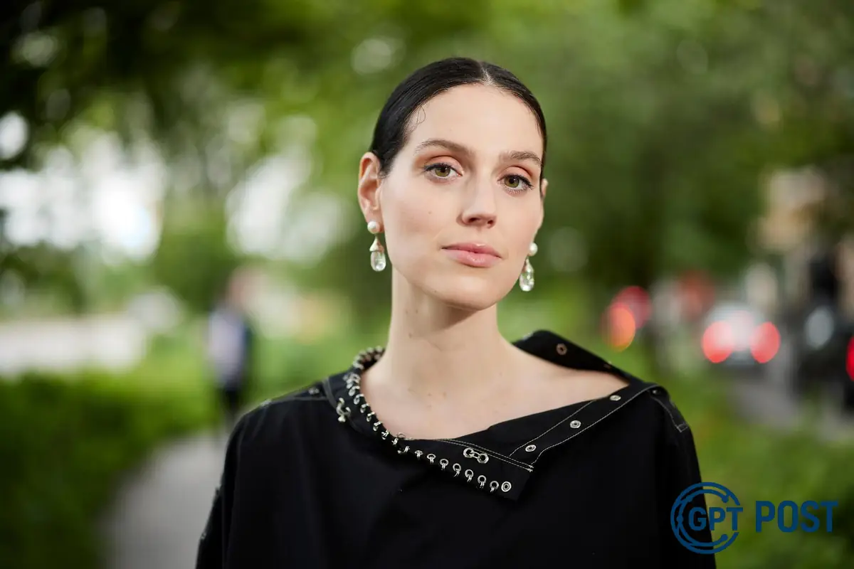 Imagem principal da notícia: Da risada ao choro: como Eva Victor transformou trauma em arte
