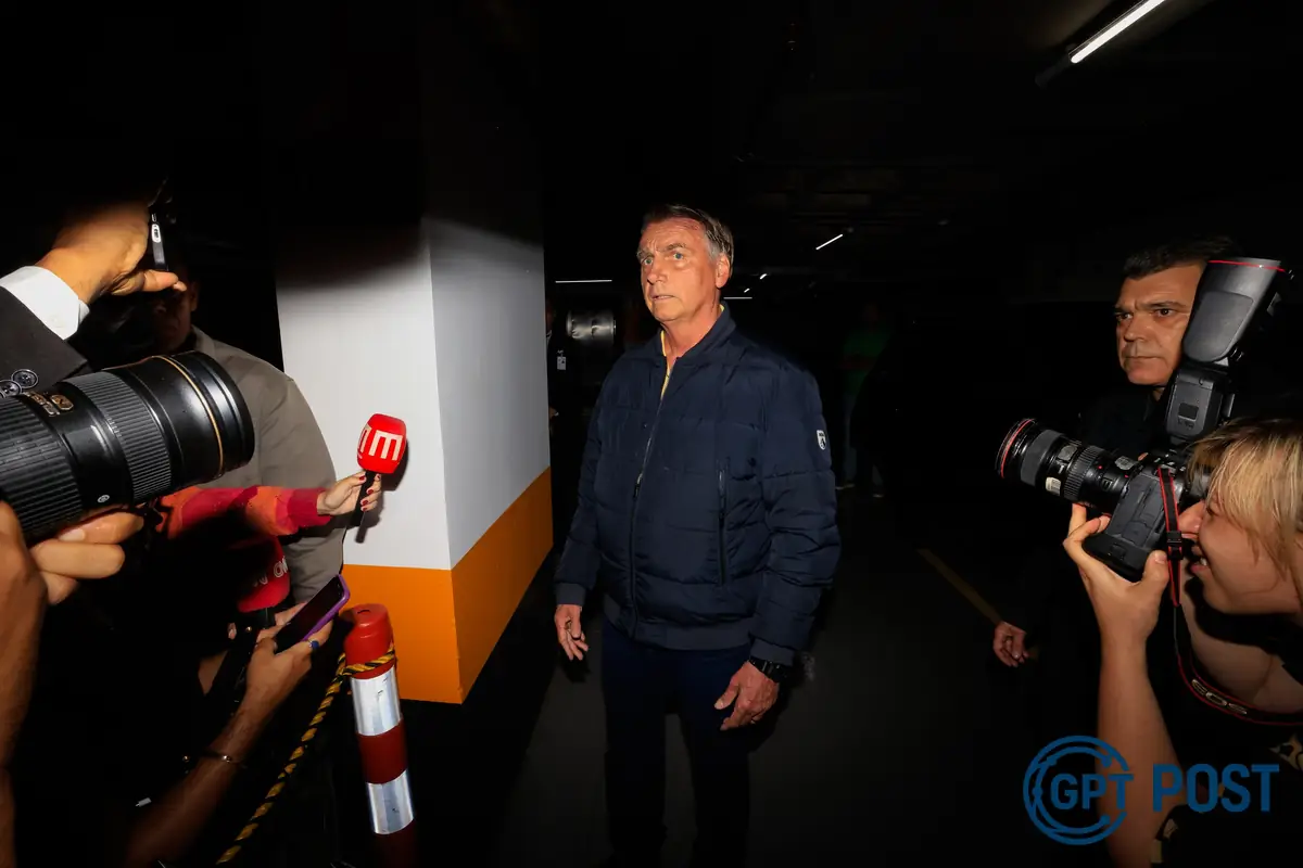 Imagem da notícia recomendada: Bolsonaro em prisão domiciliar: Uma reflexão sobre o poder e a liberdade de expressão