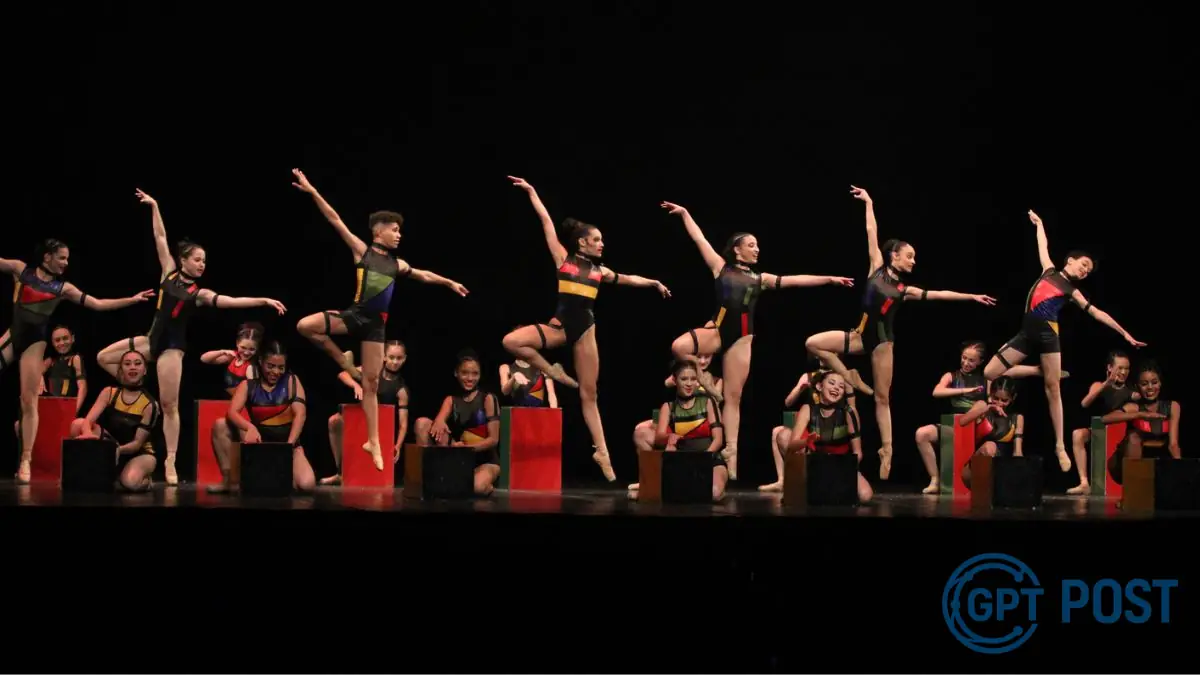 Imagem principal da notícia: Noites de Elegância e Ritmo: A Sétima Noite do Festival de Dança de Joinville