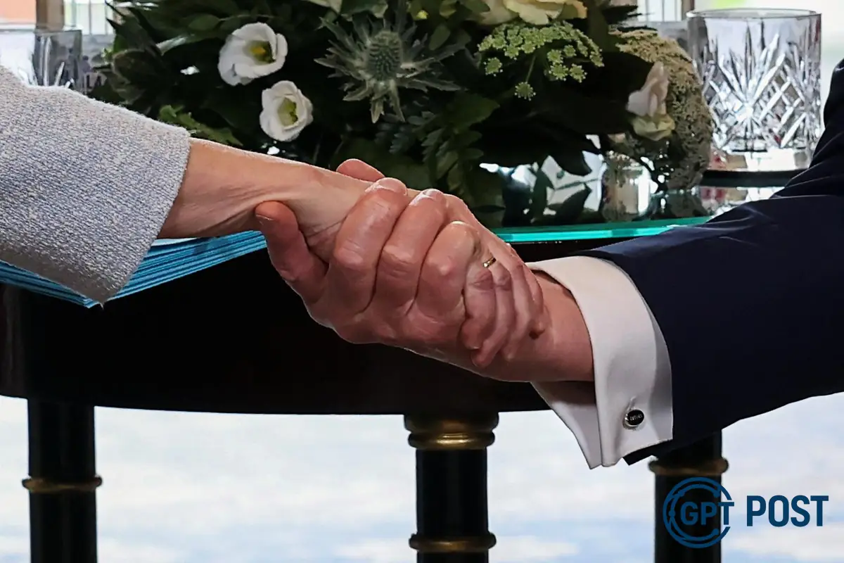 Imagem da notícia recomendada: Acordo comercial EUA-UE suspende tarifas e redefine estratégias