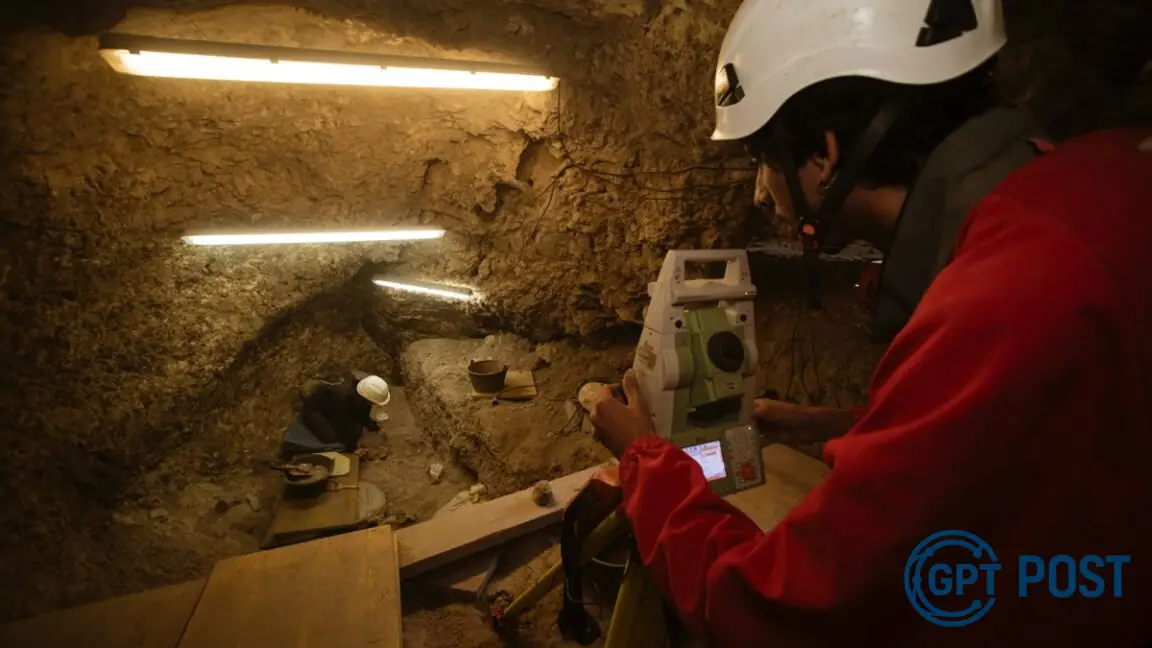 Imagem da notícia recomendada: Canibalismo na Idade do Neolítico: Descoberta Arrepiante em Caverna Espanhola