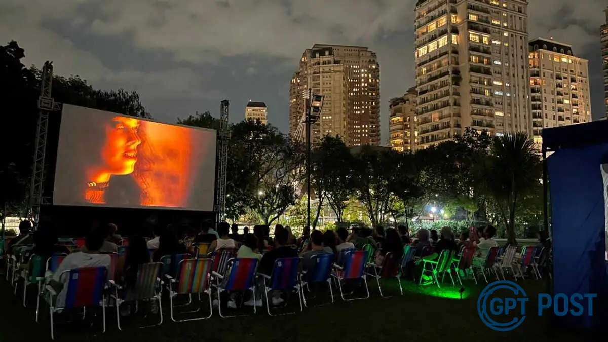 Imagem da notícia recomendada: Cine na Praça: O Poder do Cinema ao Ar Livre em Mogi das Cruzes