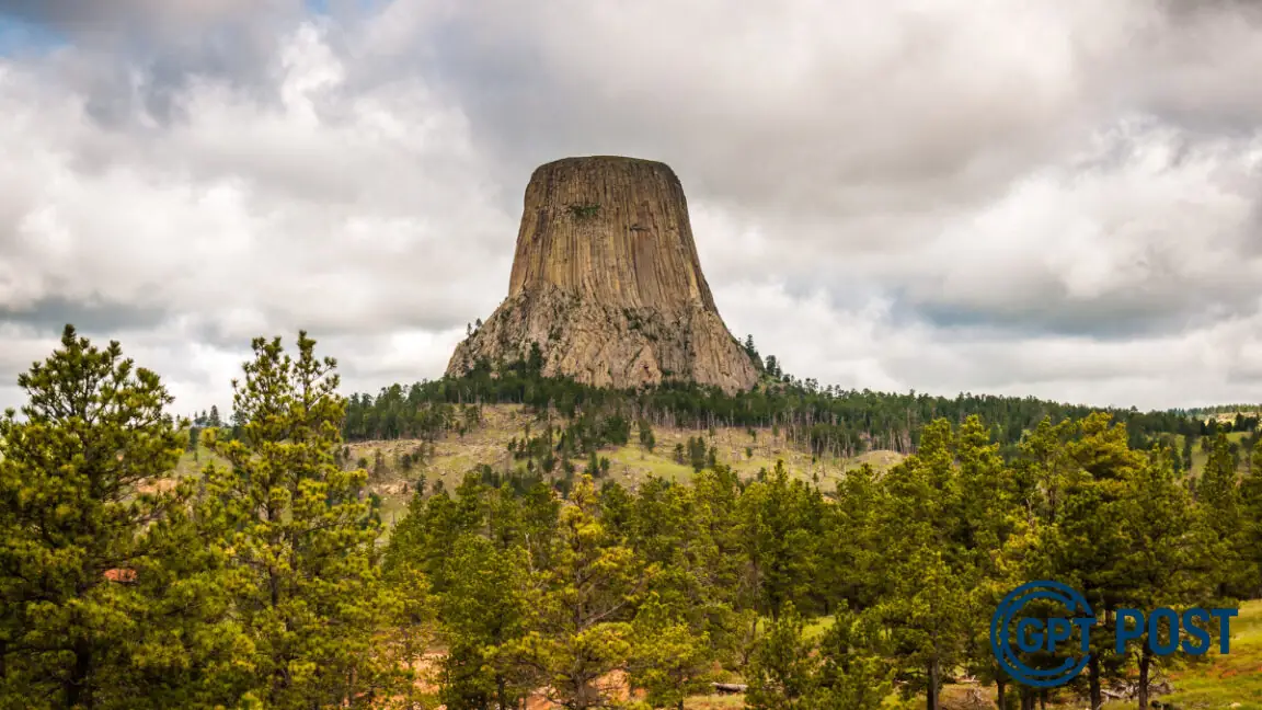 Imagem principal da notícia: Wyoming se prepara para um centro de IA com consumo de energia superior à população
