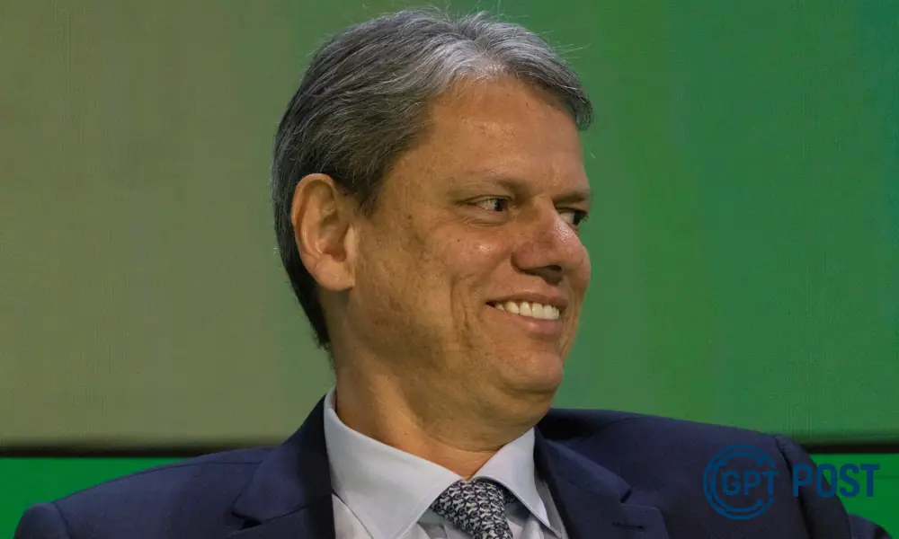 Imagem principal da notícia: Tarcísio de Freitas: O gesto silencioso da direita que mexe com o Brasil