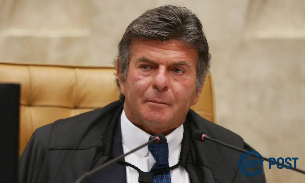 Imagem principal da notícia: Fux vota contra restrições a Bolsonaro e surta linha diferente de ministros do STF