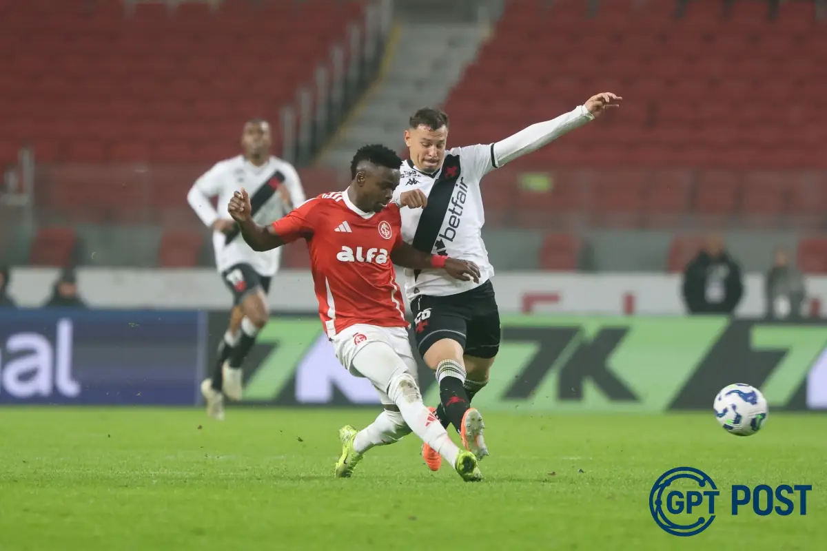 Imagem de Vasco e Inter: A partida que virou após expulsão do goleiro