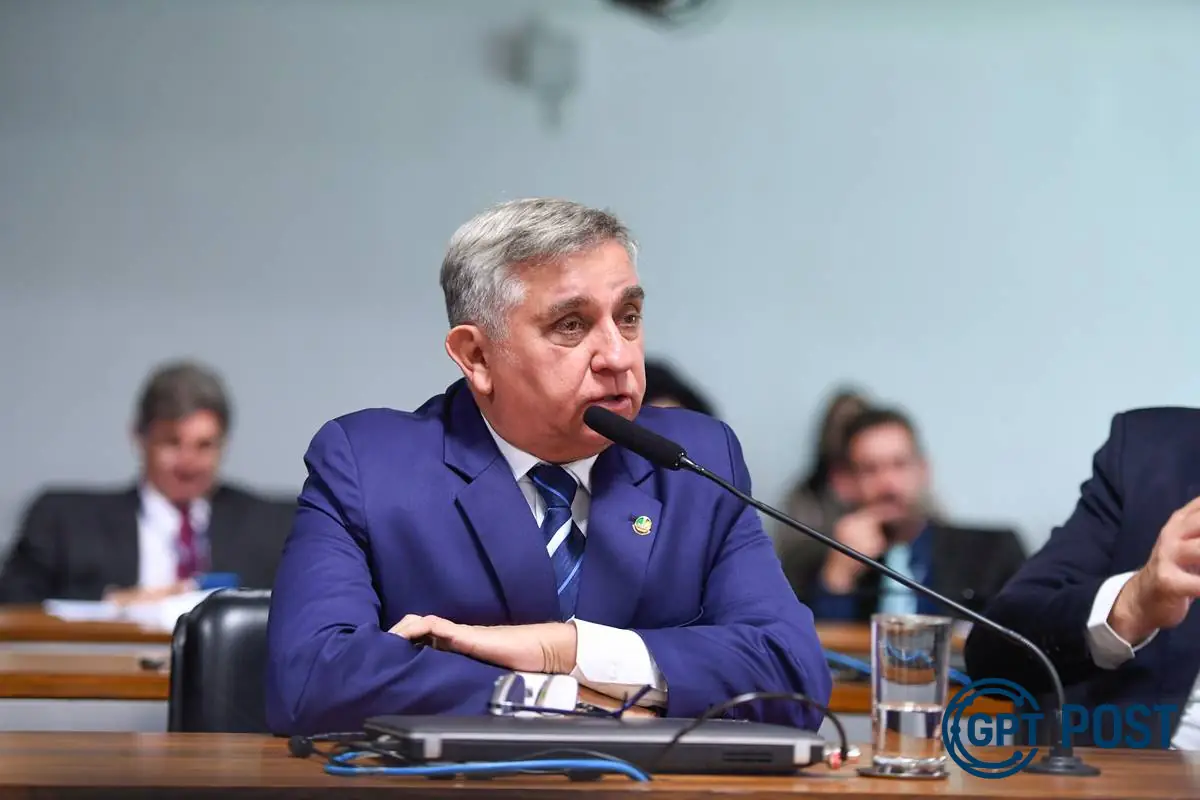 Imagem principal da notícia: Izalci suspende repasse de R$ 8 milhões após irregularidades em projeto gamer