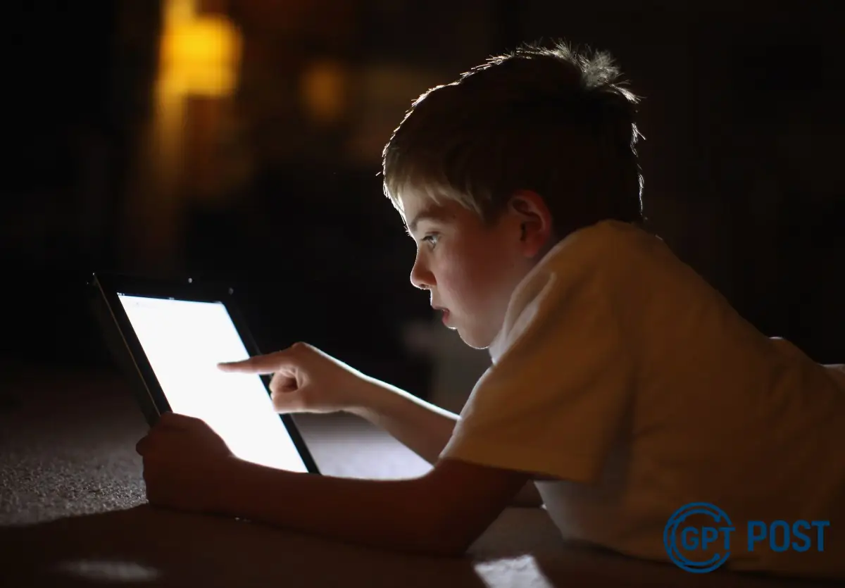 Imagem principal da notícia: Revolução Digital: A Nova Lei da Grã-Bretanha para Proteger Crianças Online