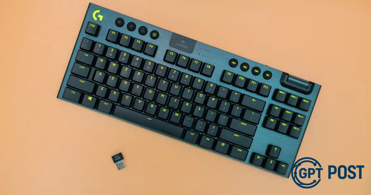 Imagem principal da notícia: Descubra por que o Logitech G915 TKL é indispensável para os apaixonados por teclados mecânicos