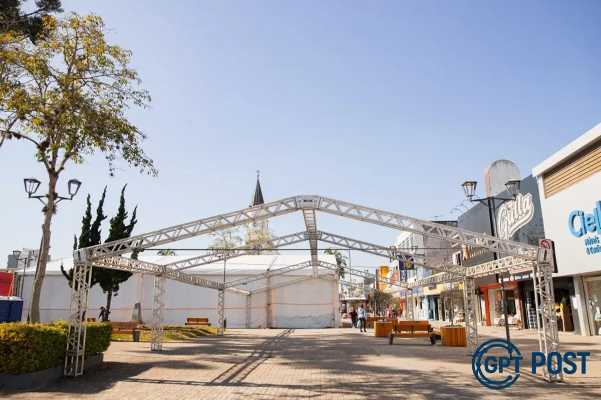 Imagem principal da notícia: Gelo quebra: Festival de Inverno tem problemas com falta d'água e furtos