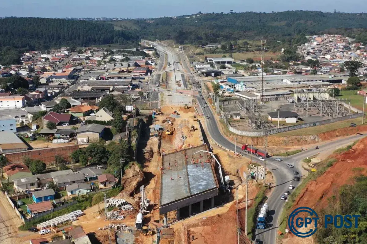 Imagem da notícia recomendada: Asfalto Novo transforma quatro cidades da RMC em passo crucial para o Paraná