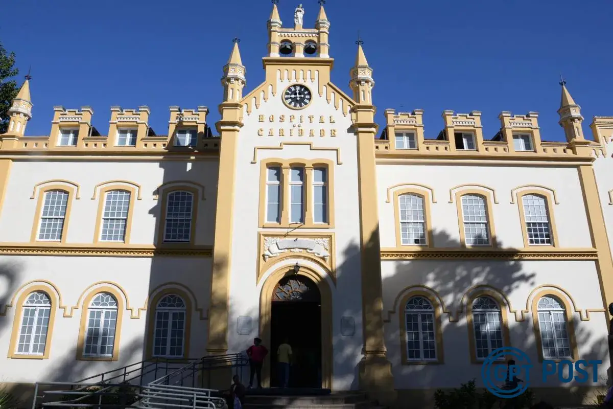 Imagem da notícia recomendada: Inovação na Saúde: Santa Casa de Curitiba Adota Tecnologia para Melhor Atendimento aos Idosos