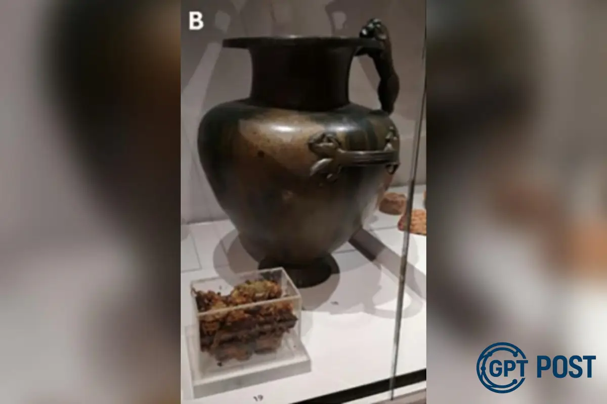 Imagem principal da notícia: Misterio dos vasos de bronze é resolvido: Gosma é mel de 2500 anos!